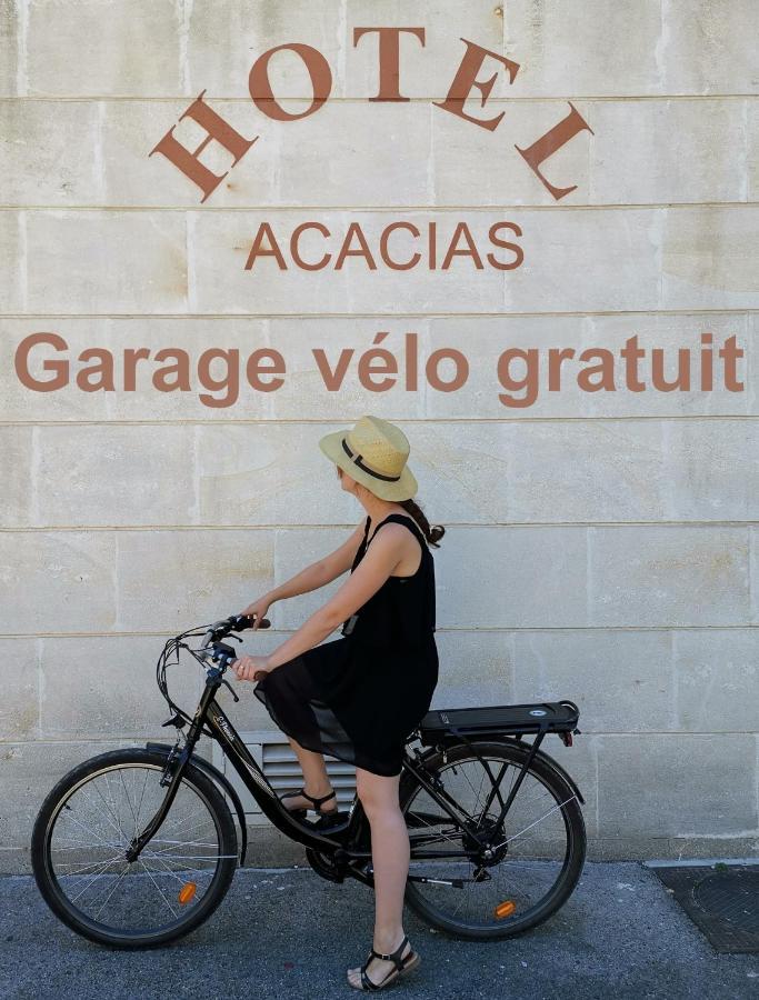 Brit Hotel Acacias Arles Esterno foto